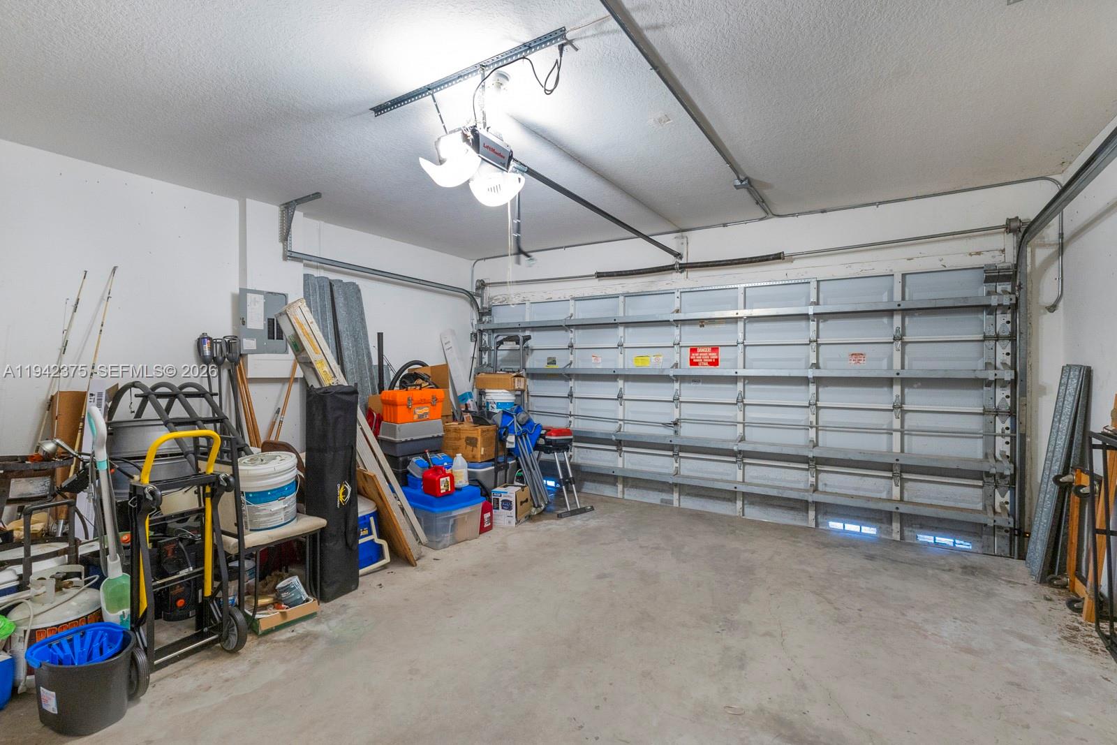 MAJESTIC ESTATES 1ST ADDN - Residential