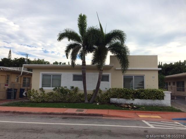 Cosy 1BD/1BA in quiet, pleasant Biscayne Point neighbourhood near North Shore Park and the beach. Supermarkets, schools, shopping, and restaurants are also nearby. Owner has professionally updated the apartment's interior with new paint, refrigerator, and 2 AC units. Pet-friendly. Available 1 June.