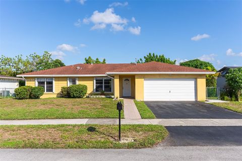 Single Family Residence in Miami FL 13234 85th Ter Ter 18.jpg