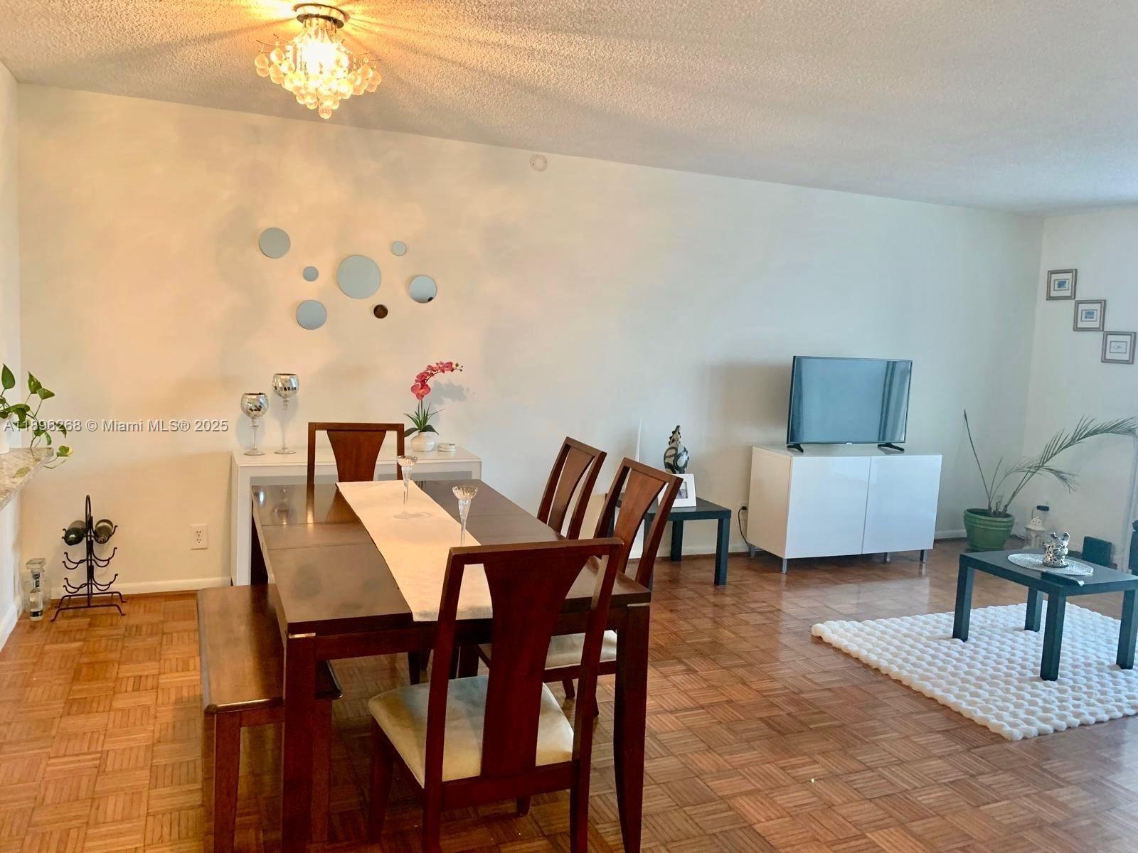 319 NE 14th Ave 702