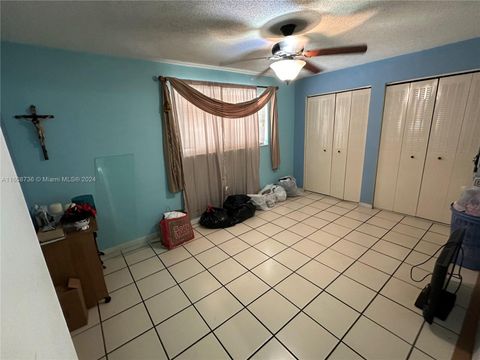 Condominium in Hialeah FL 1990 56th St St 4.jpg