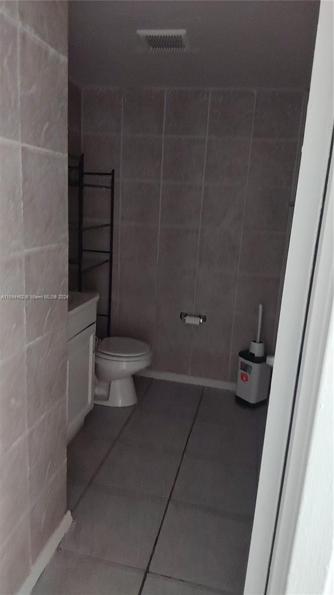 LEE PARK CONDO - Residential