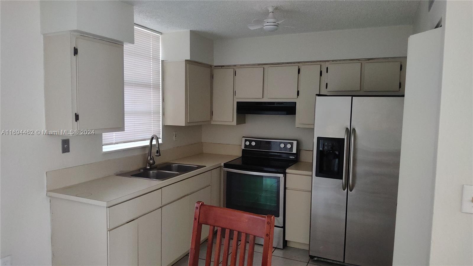 LEE PARK CONDO - Residential
