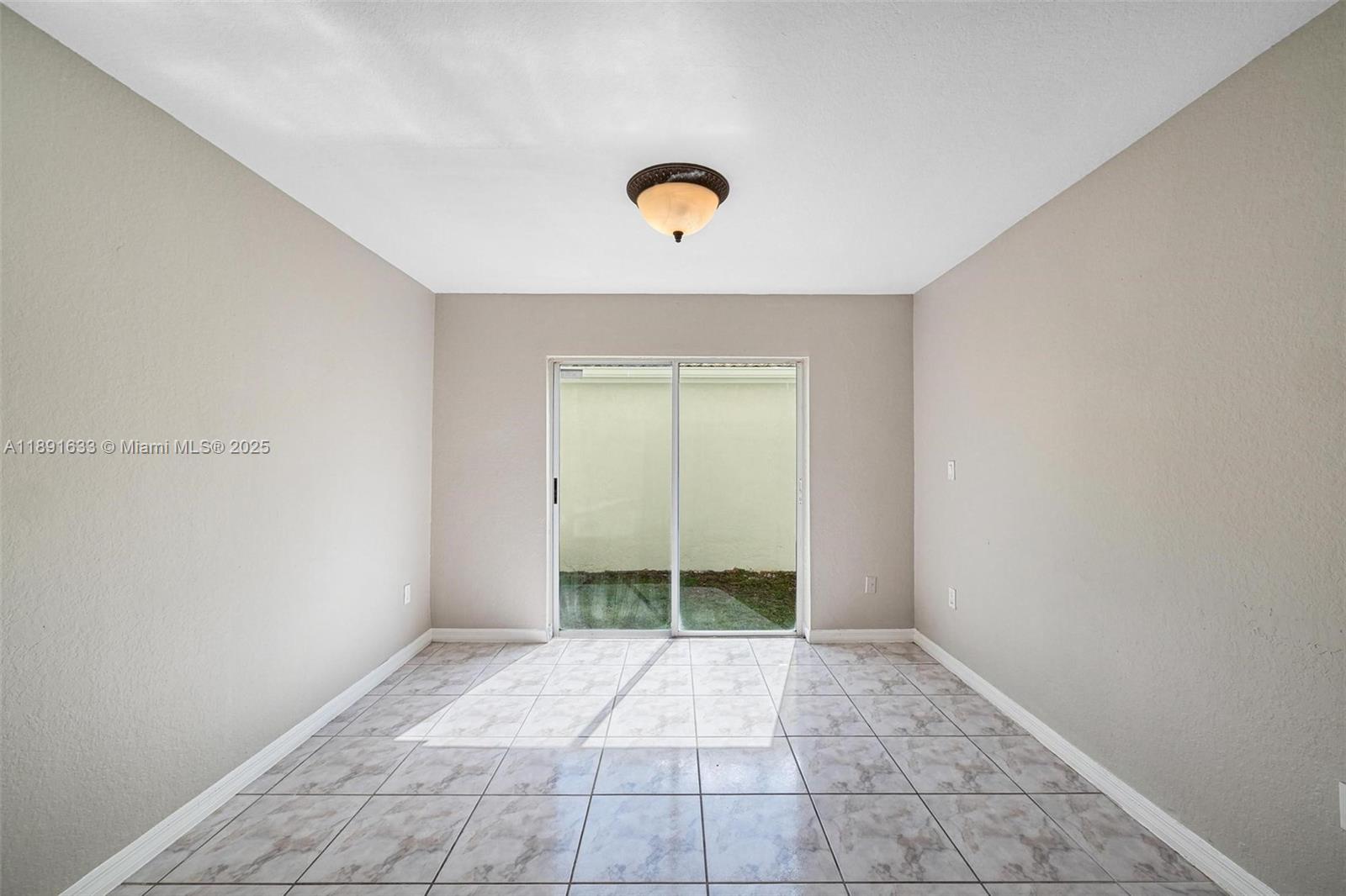 CHRISTINA AT THE HAMMOCKS - Residential