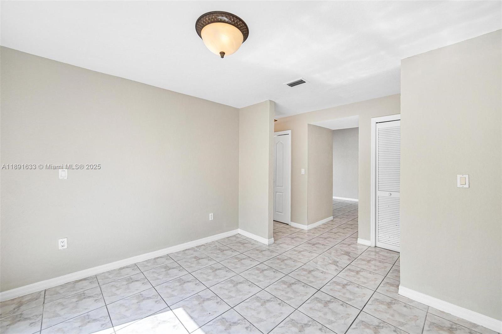 CHRISTINA AT THE HAMMOCKS - Residential