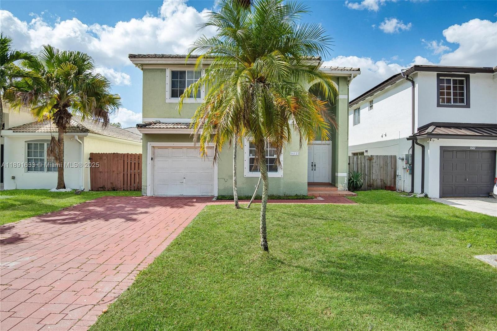 CHRISTINA AT THE HAMMOCKS - Residential