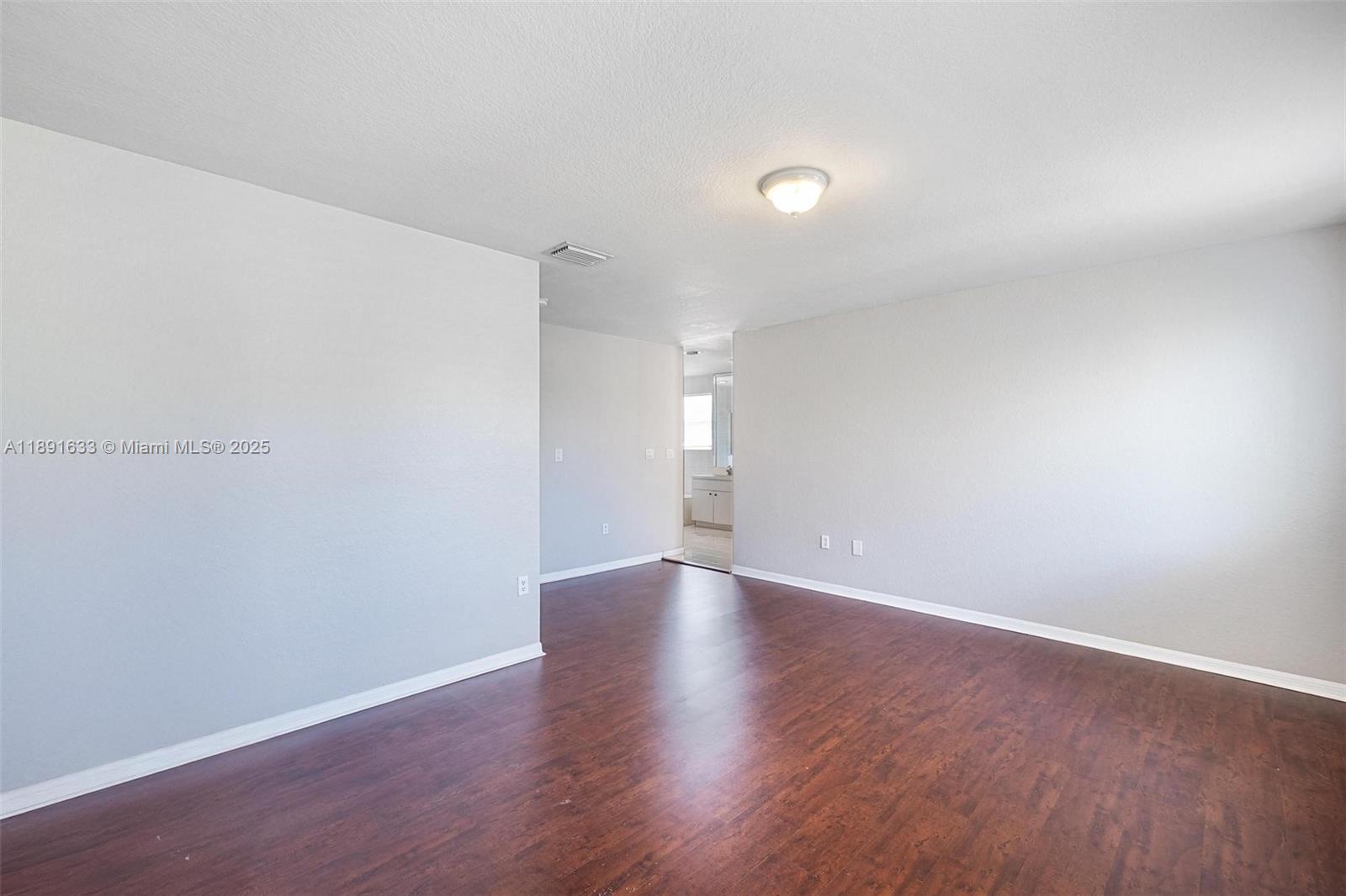 CHRISTINA AT THE HAMMOCKS - Residential