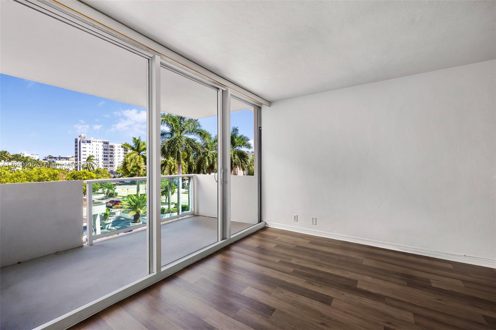 MIRADOR 1200 CONDO - Residential