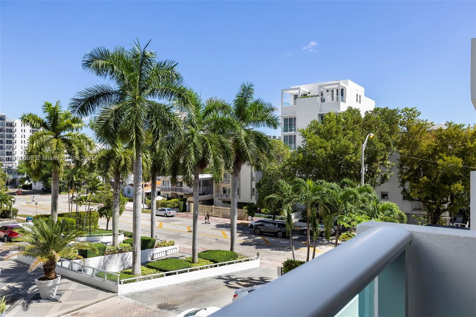 MIRADOR 1200 CONDO - Residential