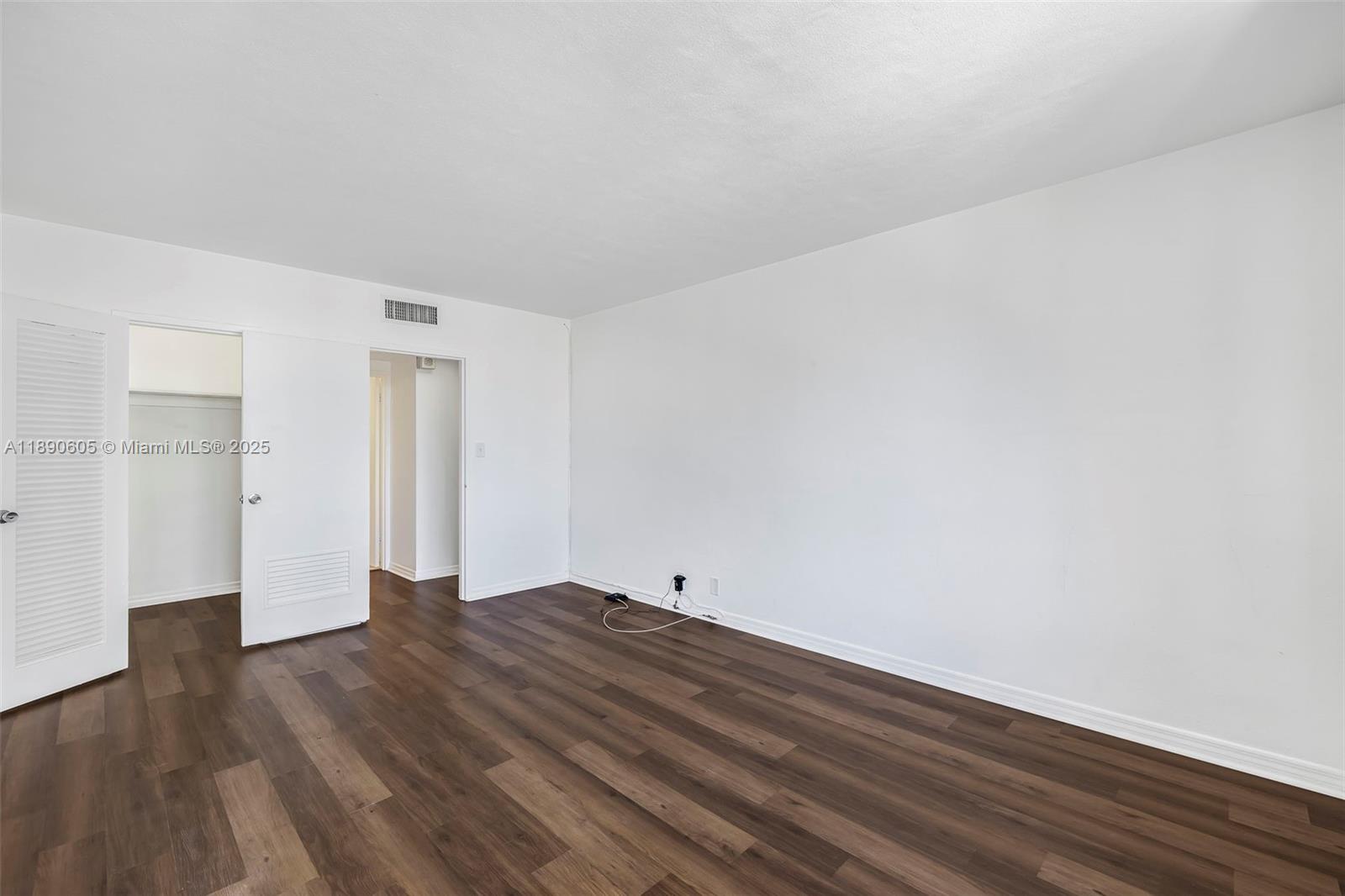 MIRADOR 1200 CONDO - Residential