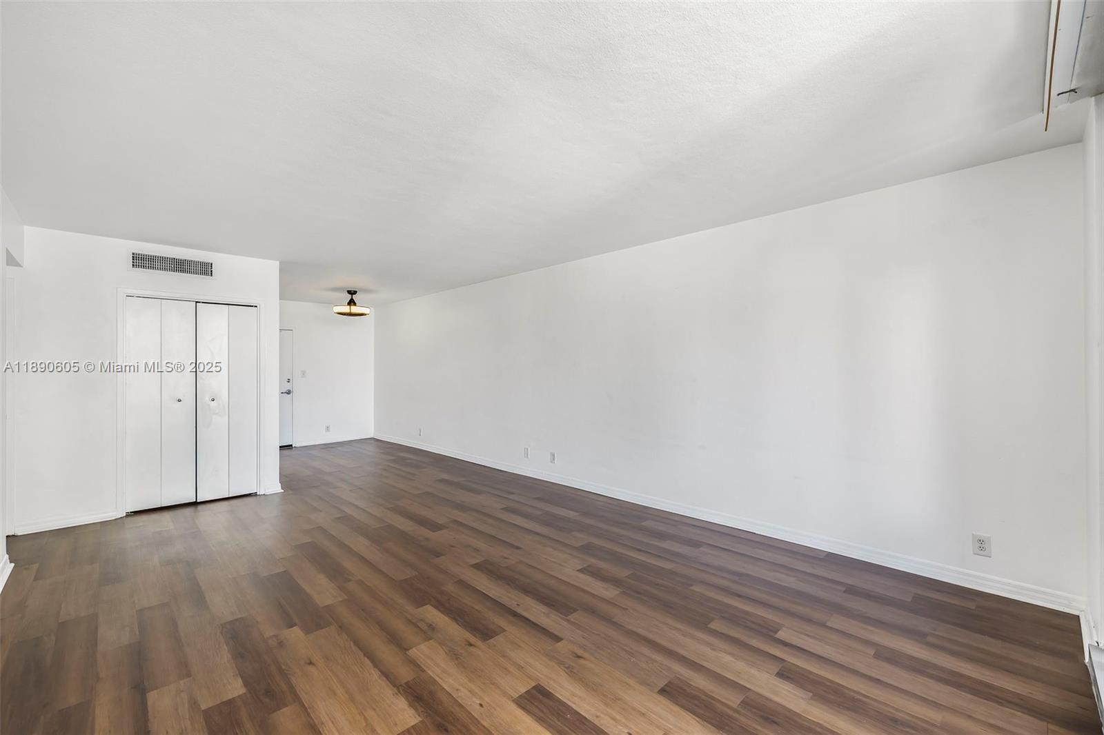 MIRADOR 1200 CONDO - Residential