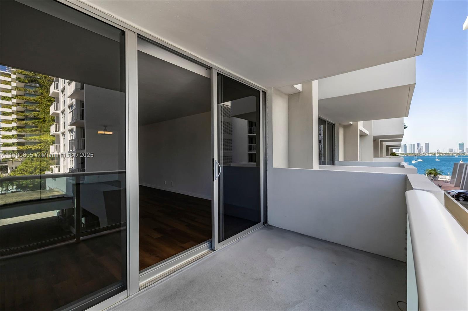 MIRADOR 1200 CONDO - Residential