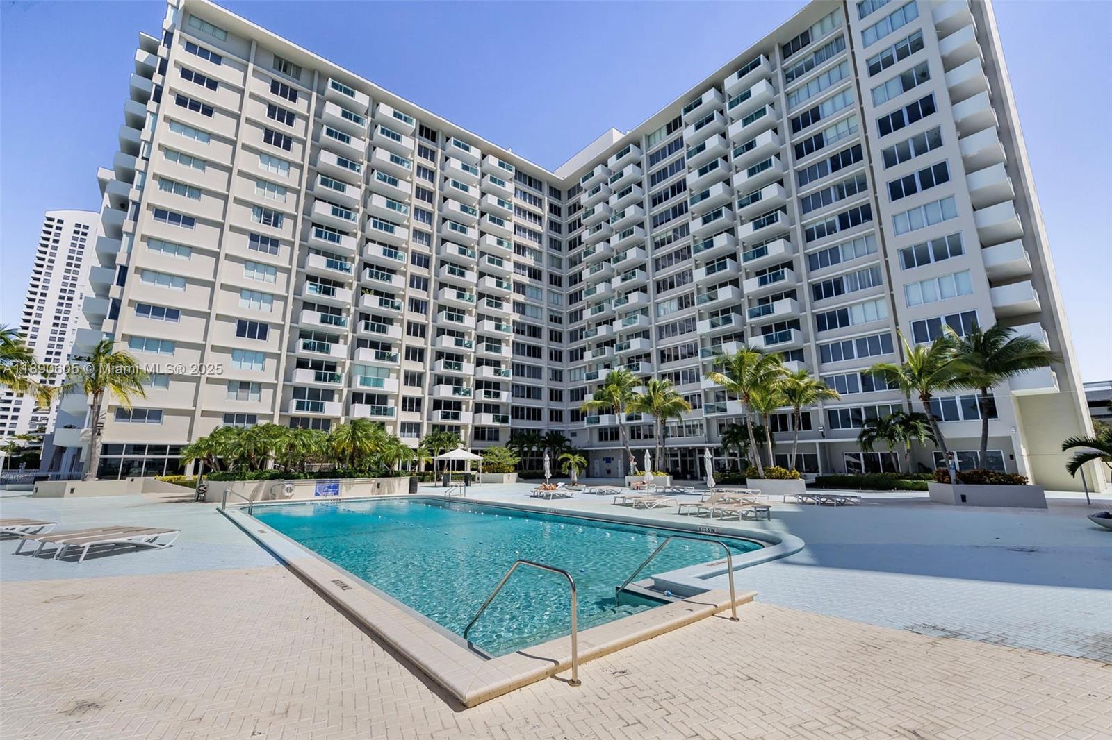 MIRADOR 1200 CONDO - Residential