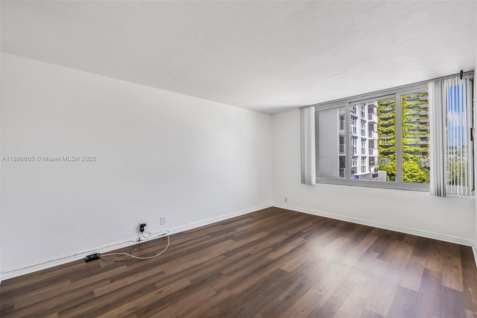 MIRADOR 1200 CONDO - Residential