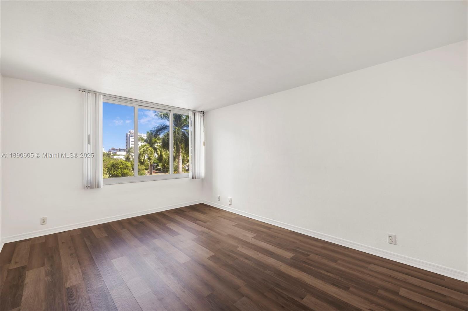 MIRADOR 1200 CONDO - Residential