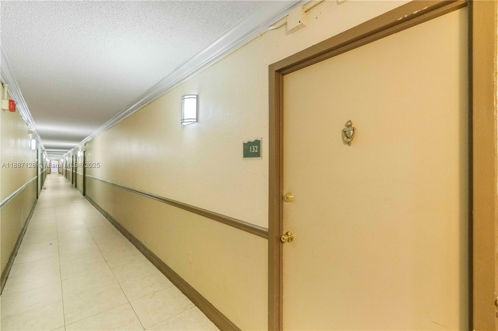 BAYVIEW PALMS CONDO - Residential Lease
