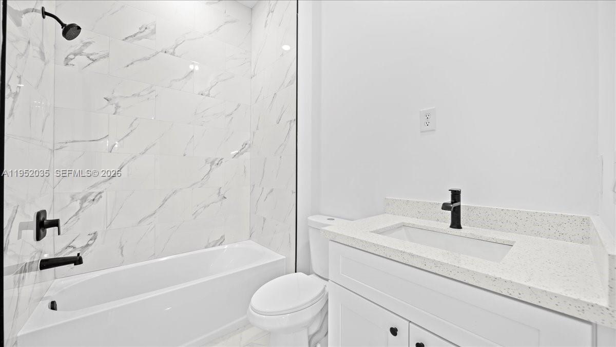 CAPE CORAL - Residential Income