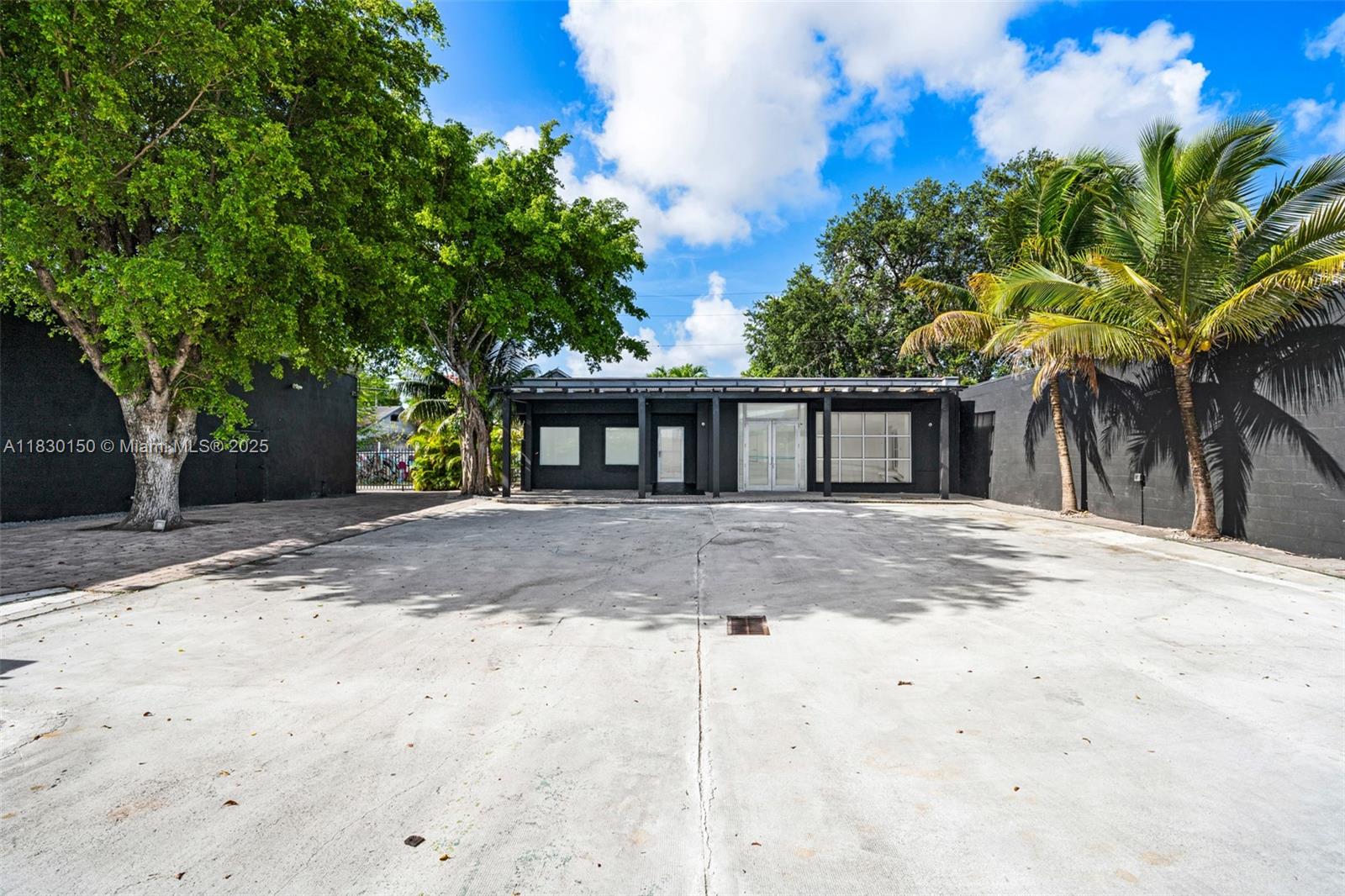 100 NW 36th St