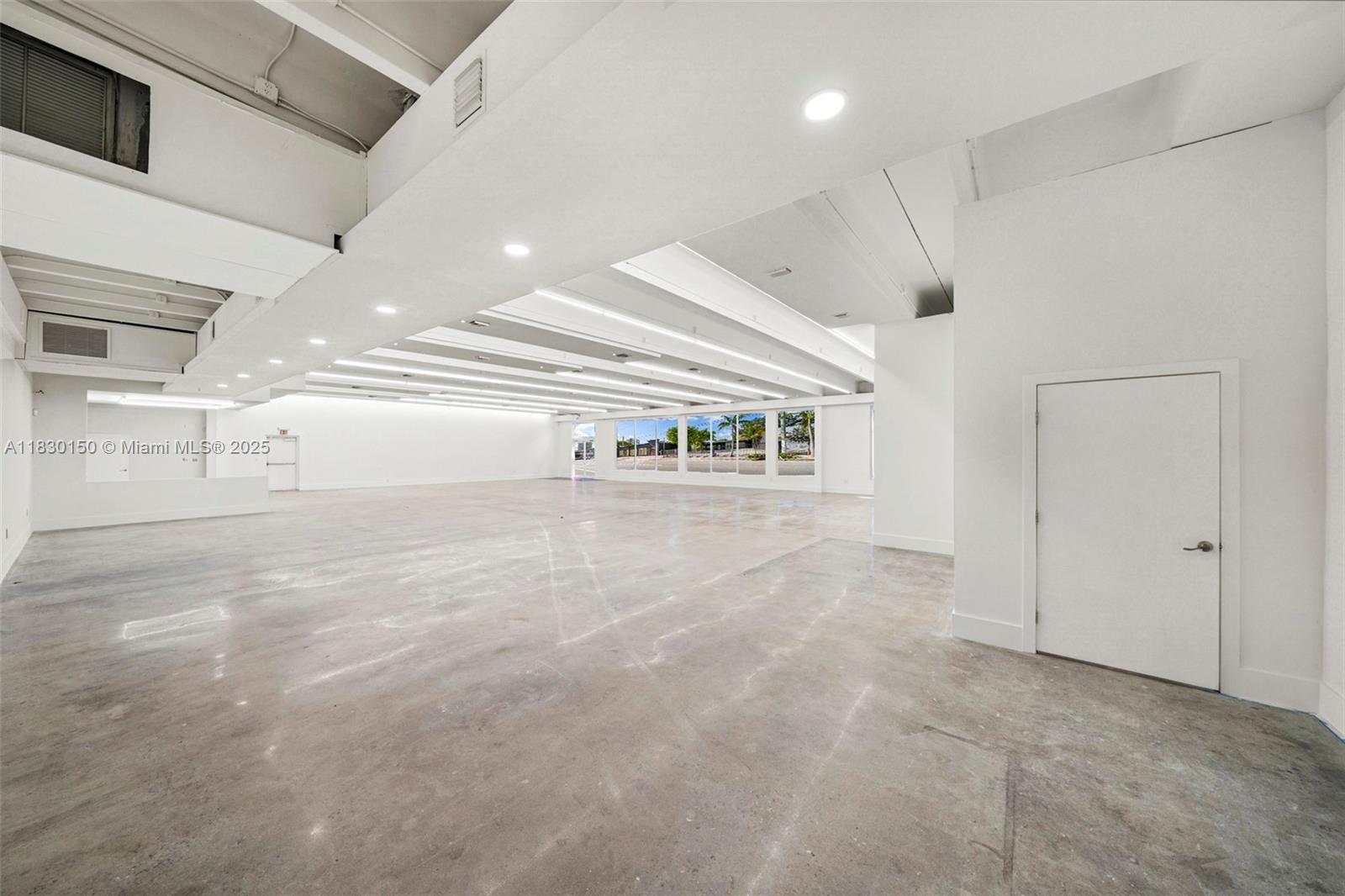 100 NW 36th St