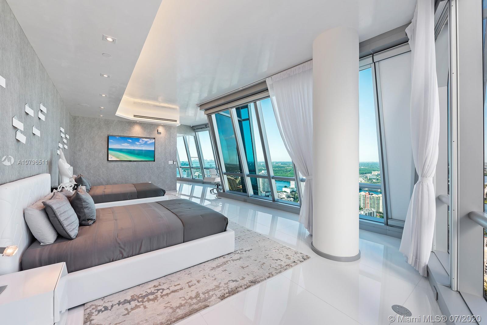 JADE OCEAN CONDO - Residential