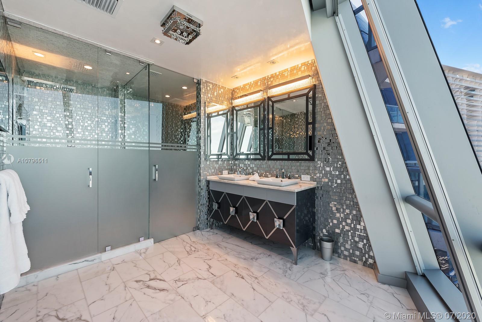 JADE OCEAN CONDO - Residential