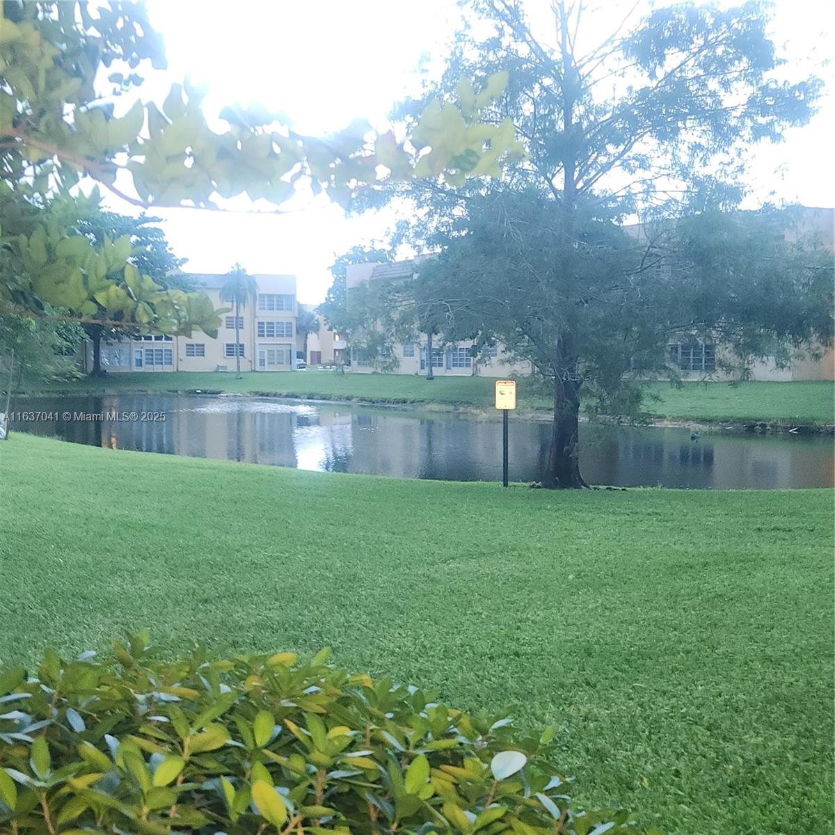 5800 Nw 64th Ave 108, Tamarac, Broward County, Florida - 1 Bedrooms  
1 Bathrooms - 