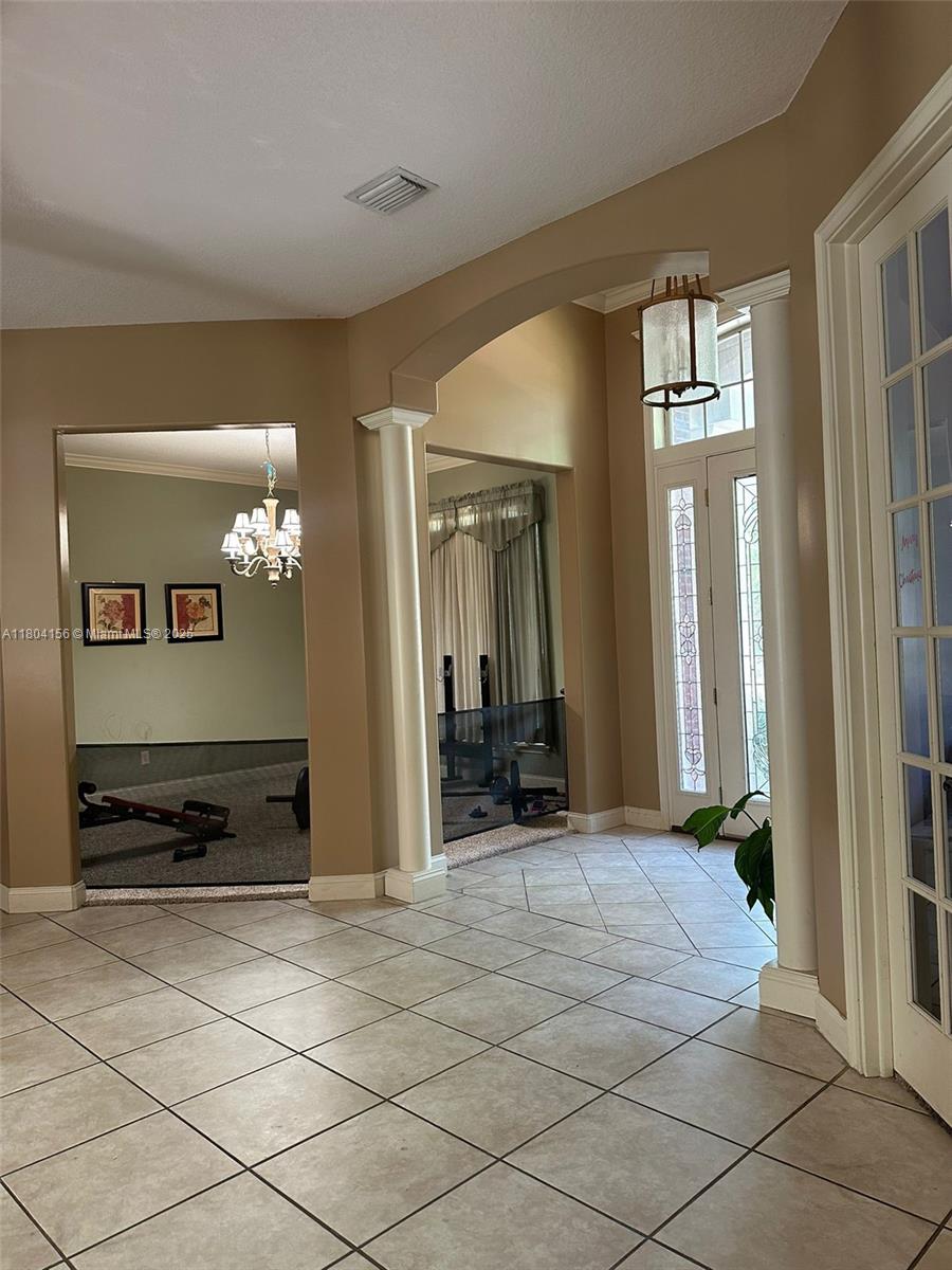 00084 RAMONA ACRES D BK 71 - Residential