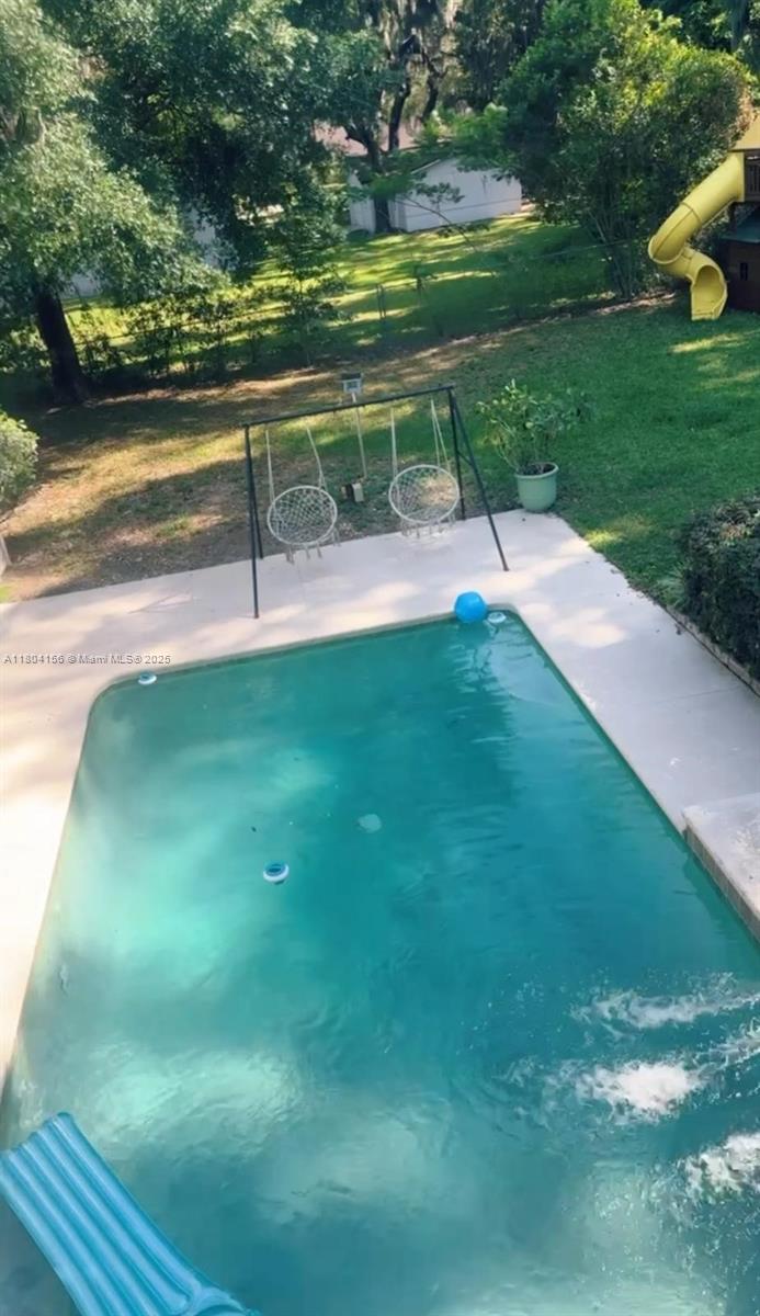 00084 RAMONA ACRES D BK 71 - Residential