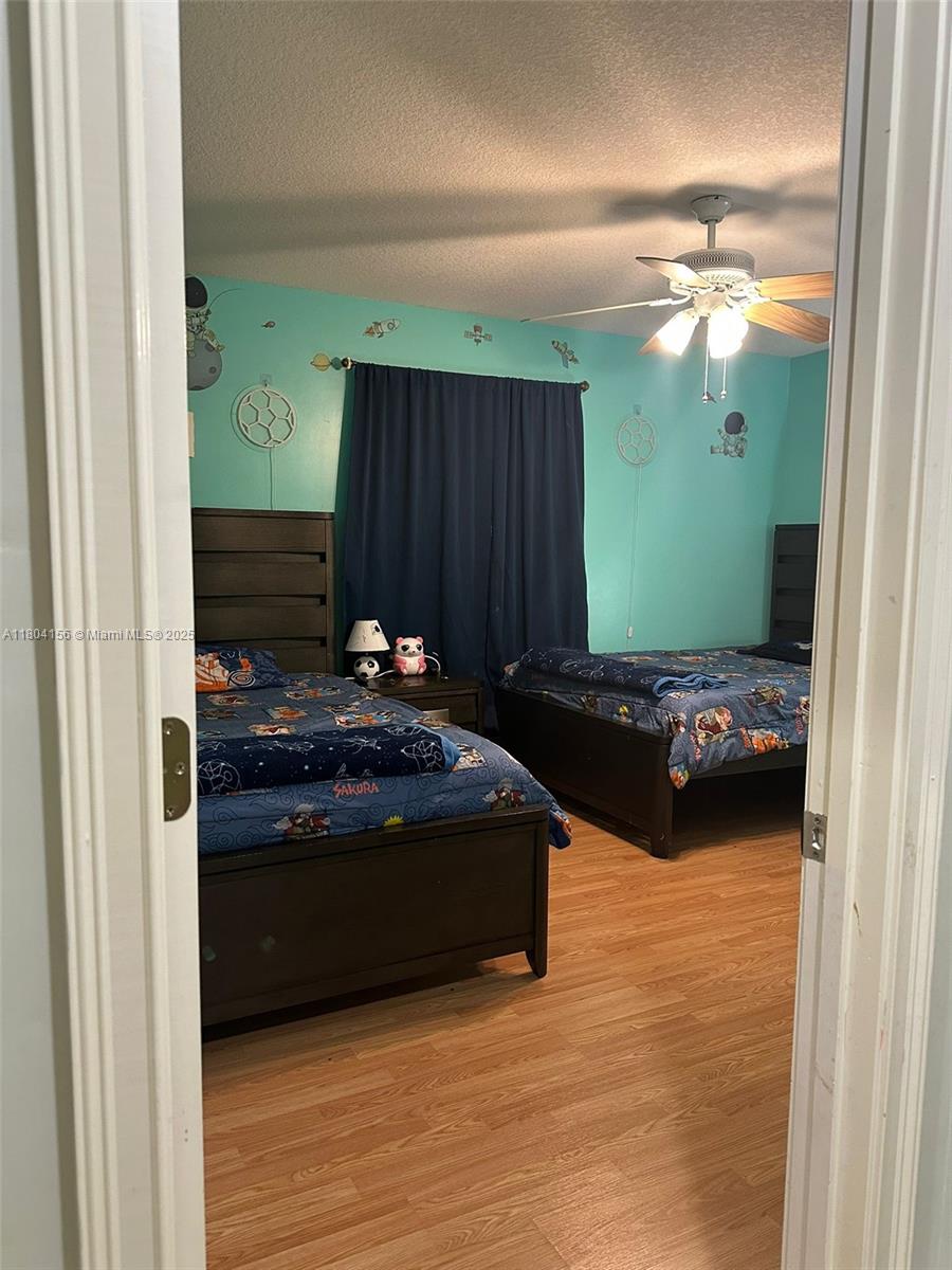 00084 RAMONA ACRES D BK 71 - Residential