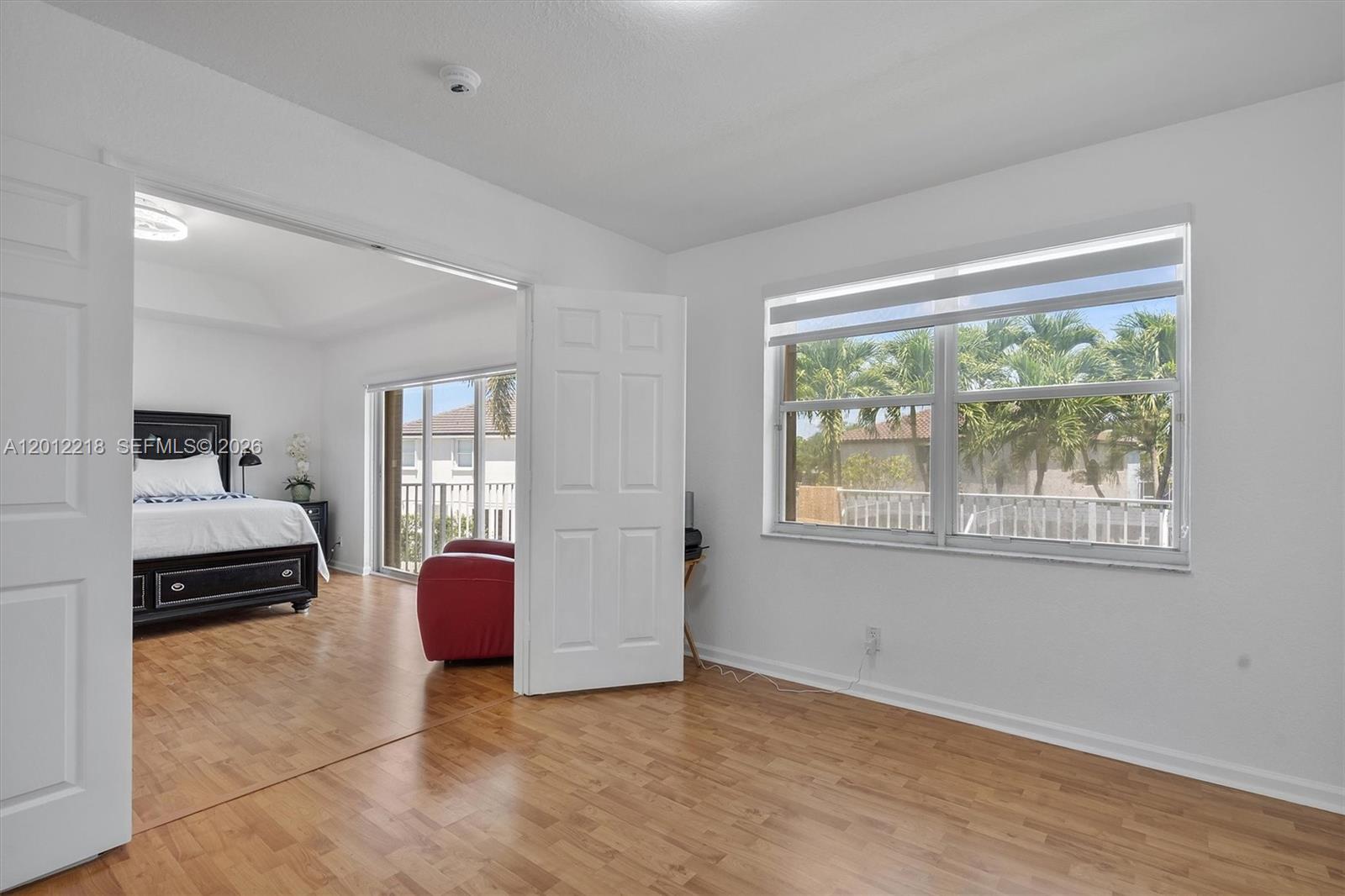 PEMBROKE SHORES - Residential