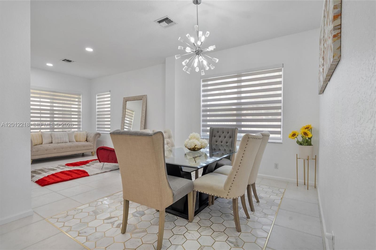 PEMBROKE SHORES - Residential