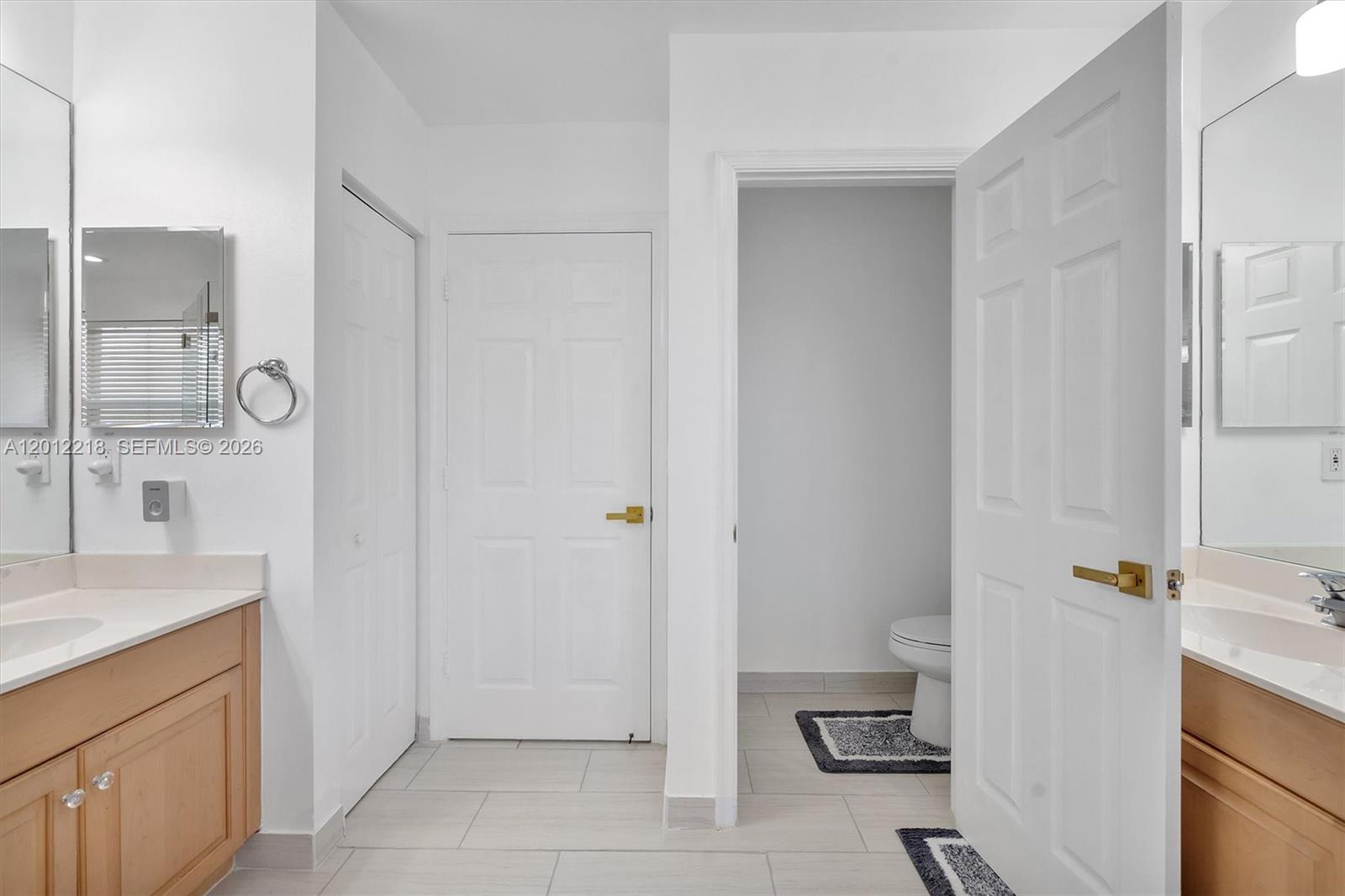 PEMBROKE SHORES - Residential