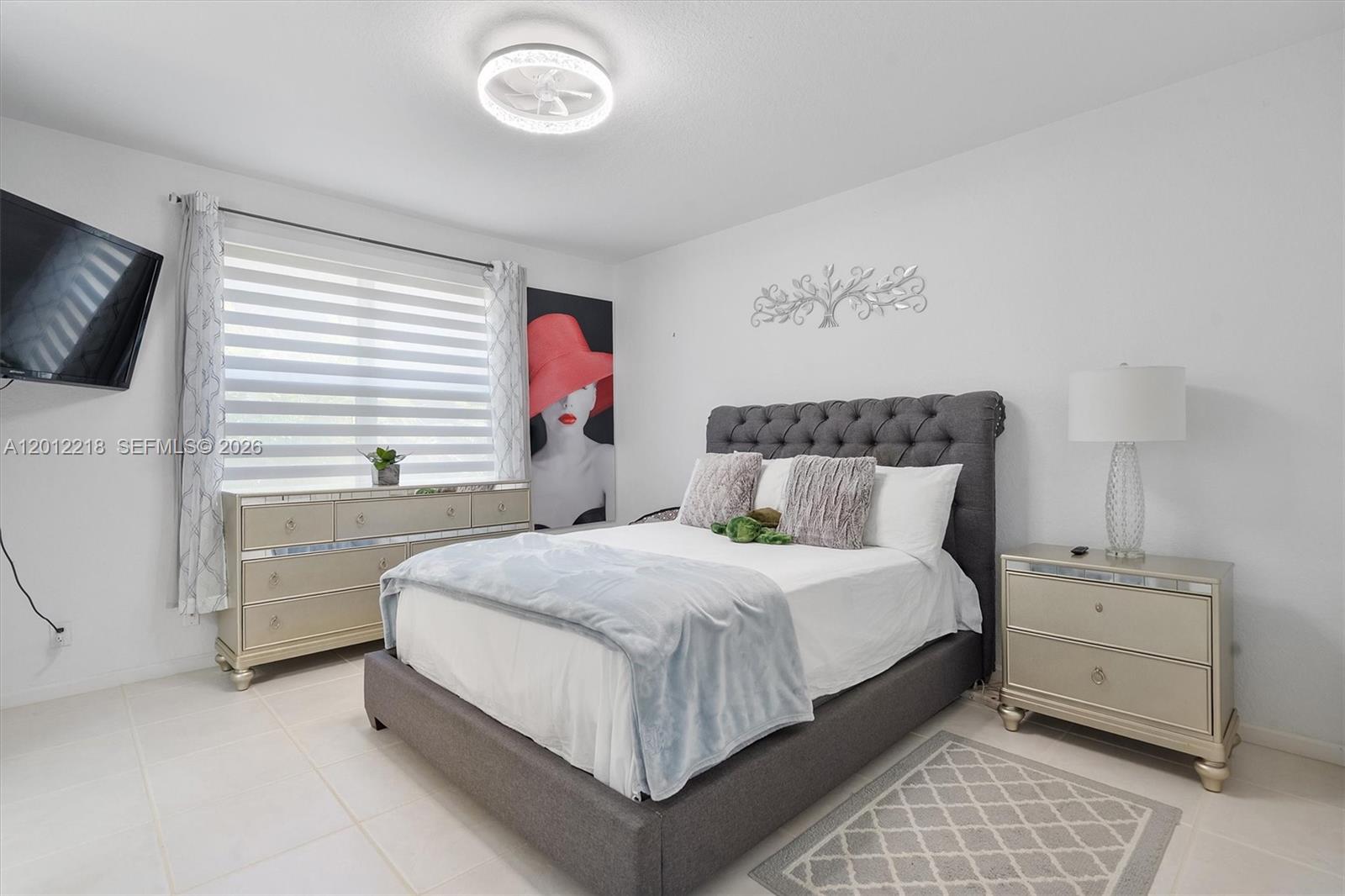 PEMBROKE SHORES - Residential