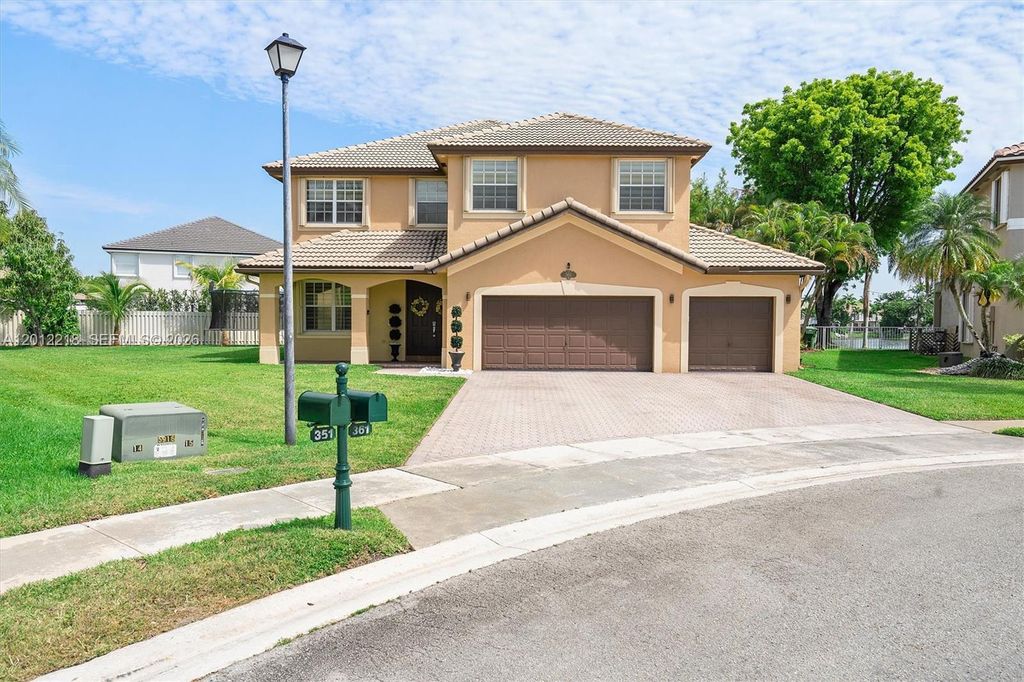 Photo of 361 SW 167th Ave, Pembroke Pines, FL 33027 (MLS # A12012218)