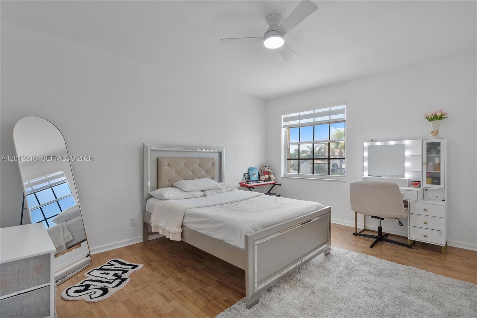 PEMBROKE SHORES - Residential