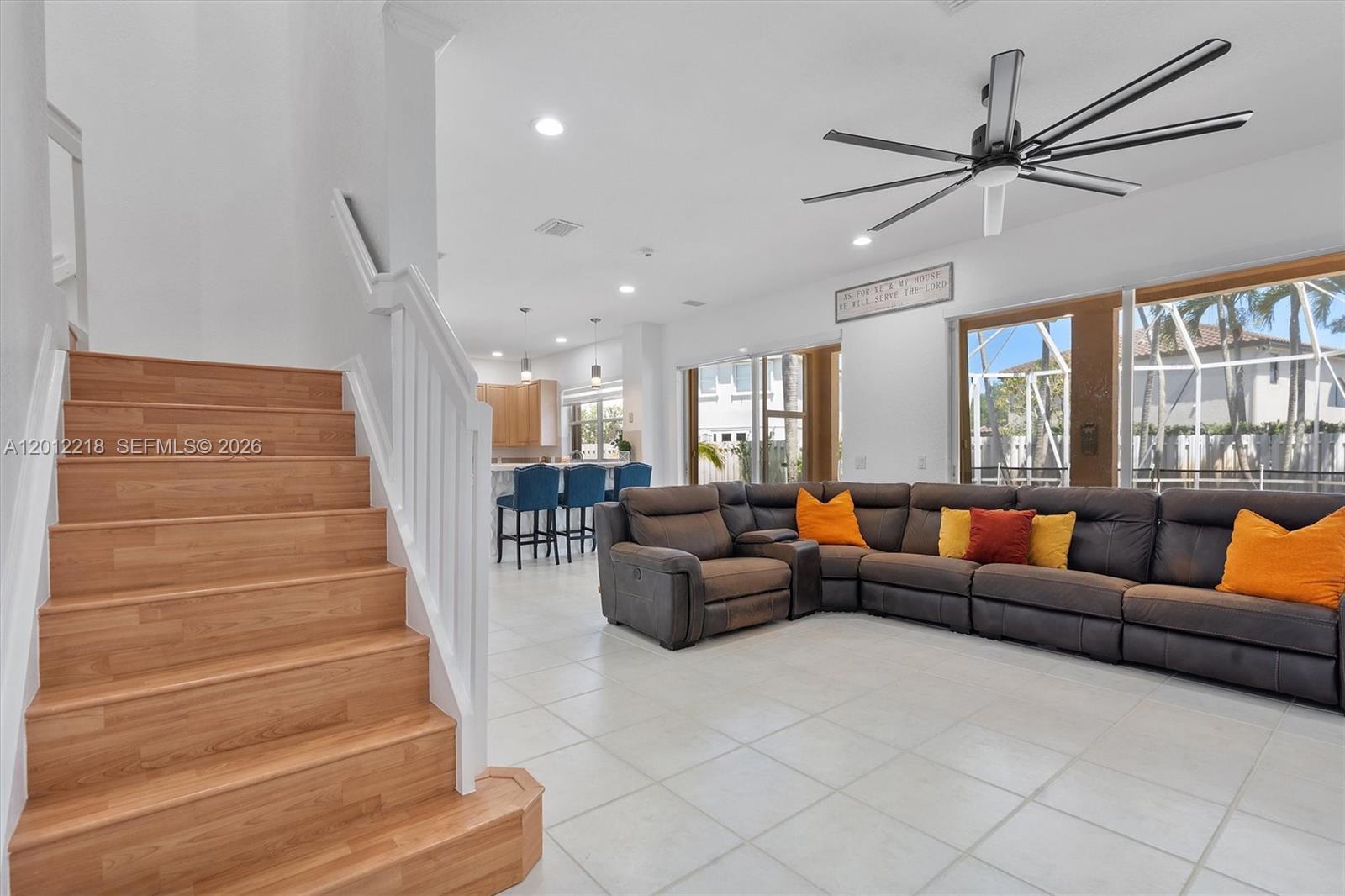 PEMBROKE SHORES - Residential