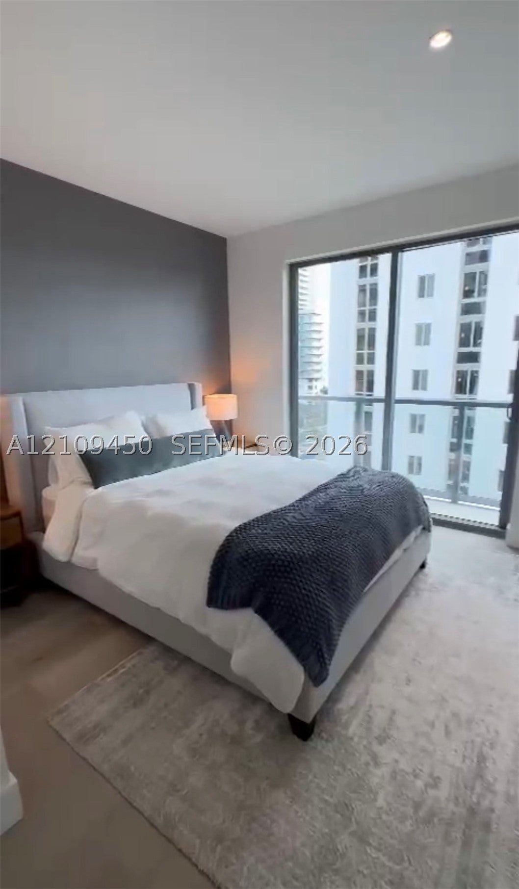 229 SW 9th St 702