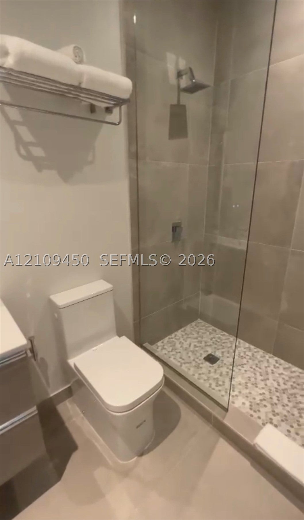 229 SW 9th St 702