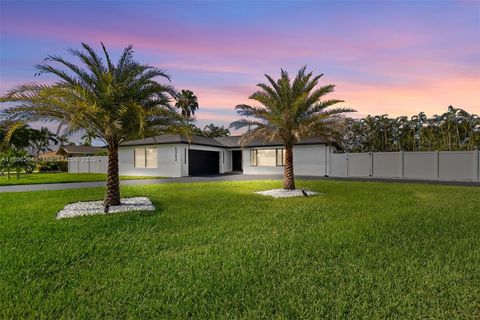 5202 Elm Cape Coral FL 33904