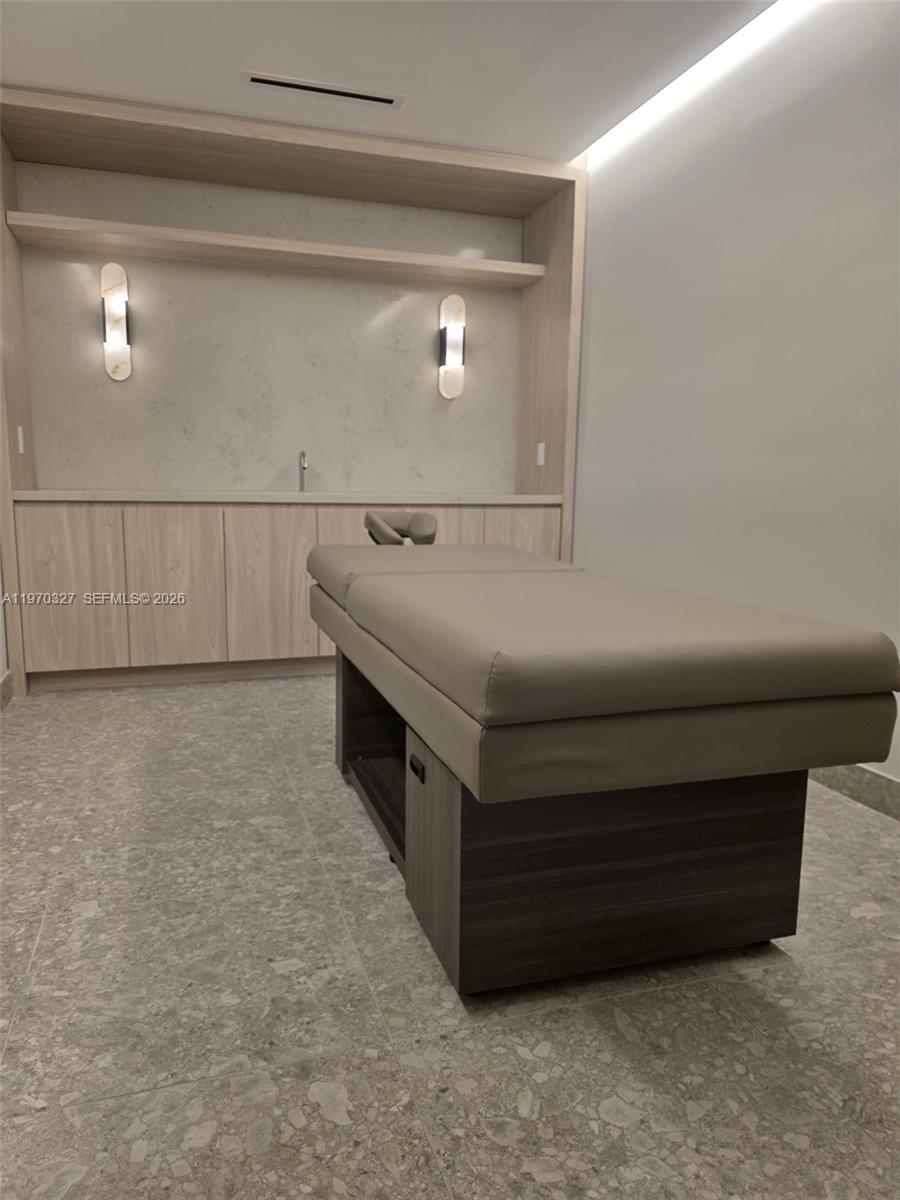 District 225 - Residential