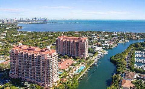10 Edgewater Dr 7G Coral Gables FL 33133