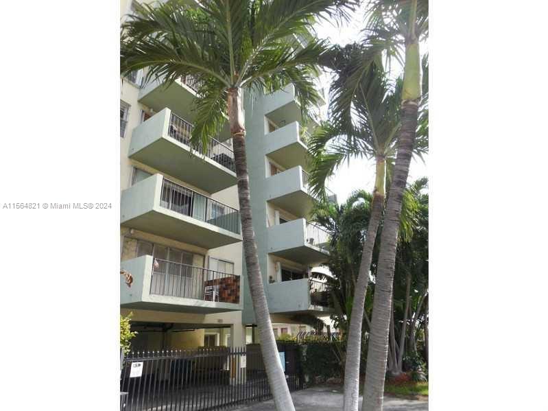 1455 West Ave 304, Miami Beach, Miami-Dade County, Florida - 1 Bedrooms  
2 Bathrooms - 