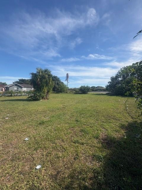 COMM LIBERTY CITY - Land