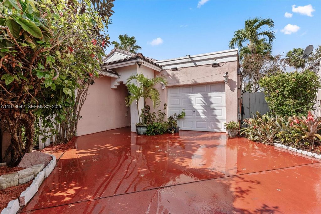 Photo of 11350 SW 160th Ave, Miami, FL 33196 (MLS # A11973642)