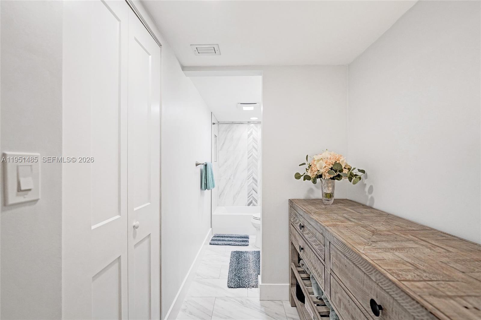 PLANTATION RACQUET CLUB - Residential