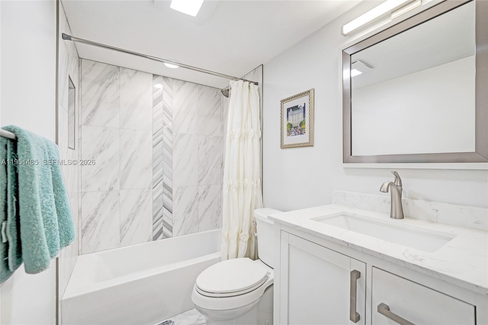 PLANTATION RACQUET CLUB - Residential