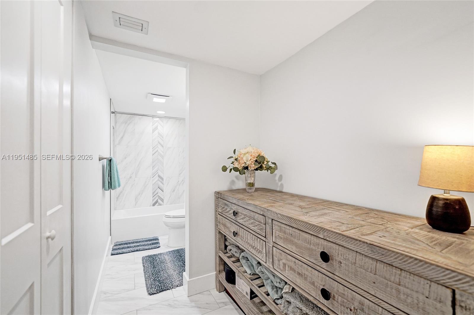 PLANTATION RACQUET CLUB - Residential