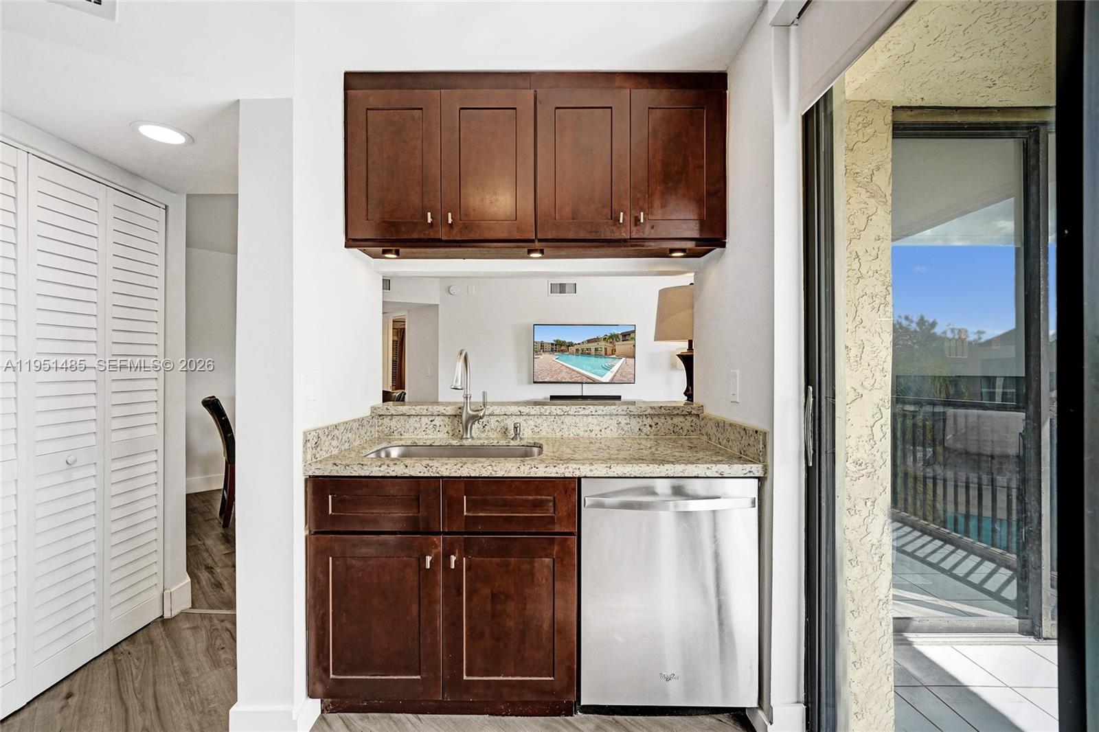 PLANTATION RACQUET CLUB - Residential