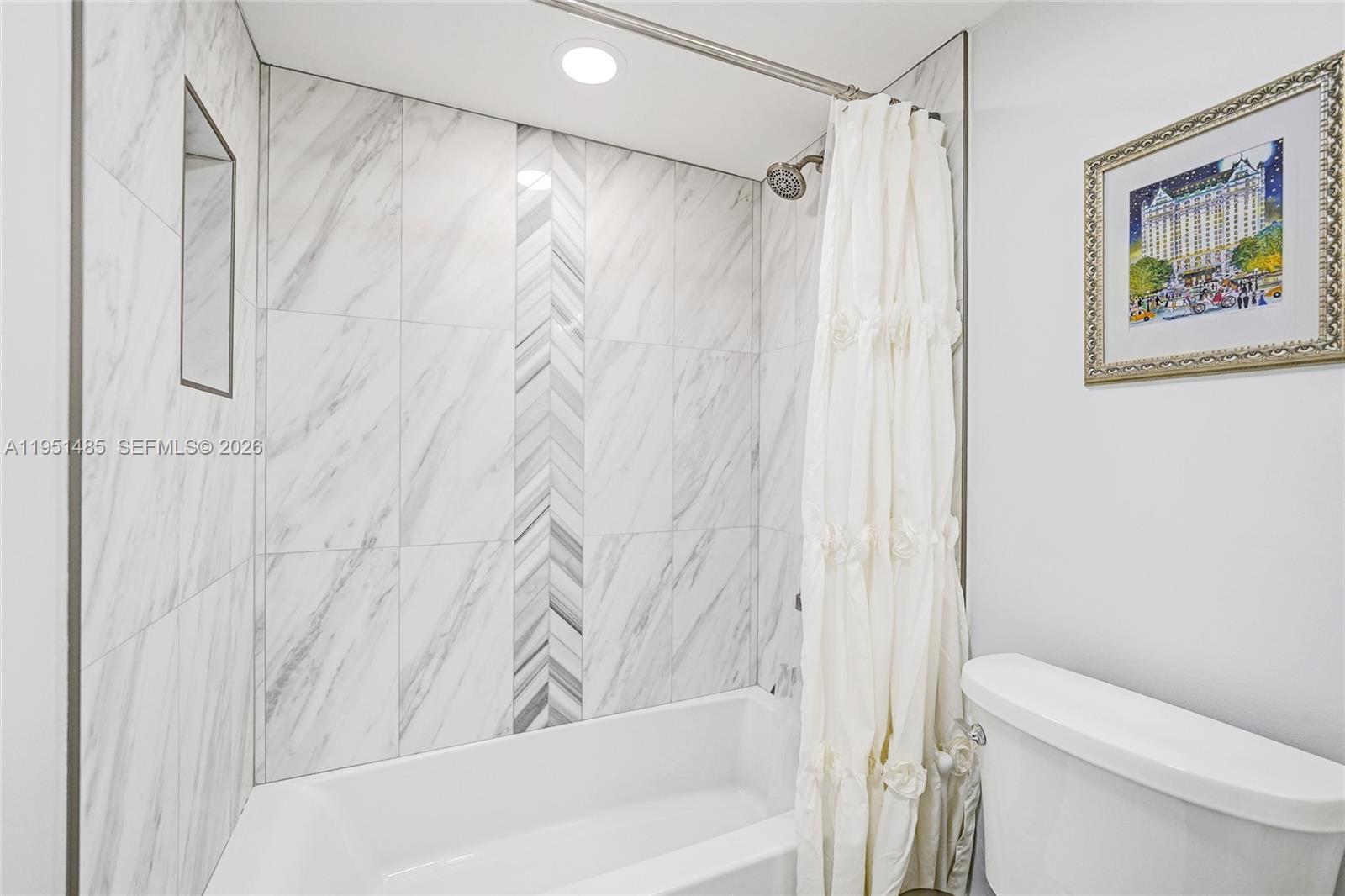 PLANTATION RACQUET CLUB - Residential