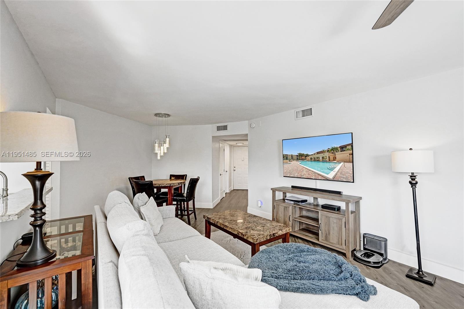 PLANTATION RACQUET CLUB - Residential